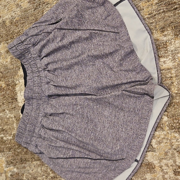 Lululemon Track That MR Short 5"Lined - Picture 5 of 6